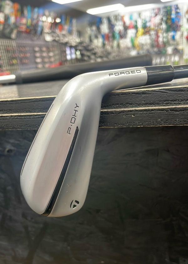 TaylorMade-P-DHY-Utility-2-Iron-18*-Degree-Right-Hand-Stiff-Flex-Graphite-Shaft