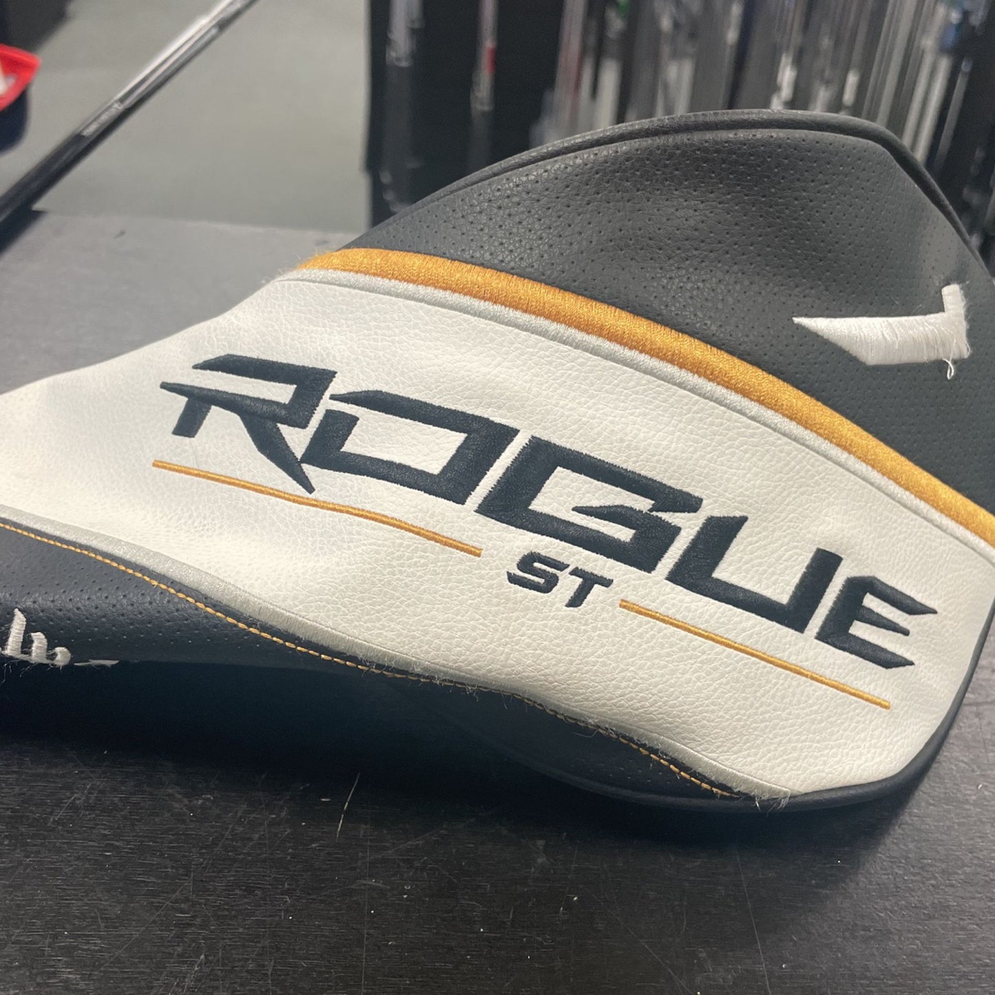 Callaway-Rogue-ST-Max-LS-Driver-9-degree-right-hand-stiff-flex-with-headcover
